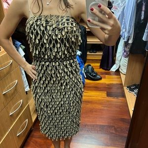 Badgley mischka strapless cocktail dress - gold and black size 2